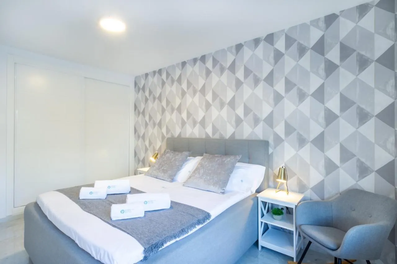 Marbella Banus Suites - Lis Banus Suite Apartment