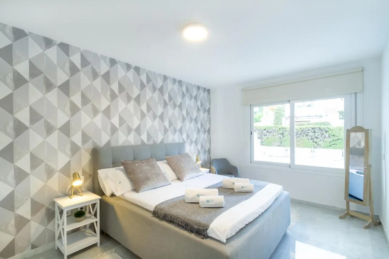Marbella Banus Suites - Lis Banus Suite Apartment